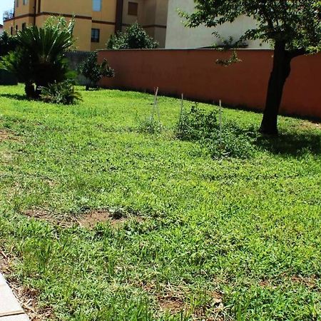 אצ'יליה Camera Confortevole Tra Roma E Ostia מראה חיצוני תמונה