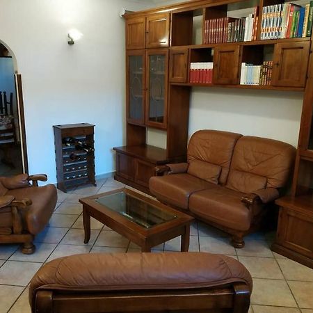 אצ'יליה Camera Confortevole Tra Roma E Ostia מראה חיצוני תמונה
