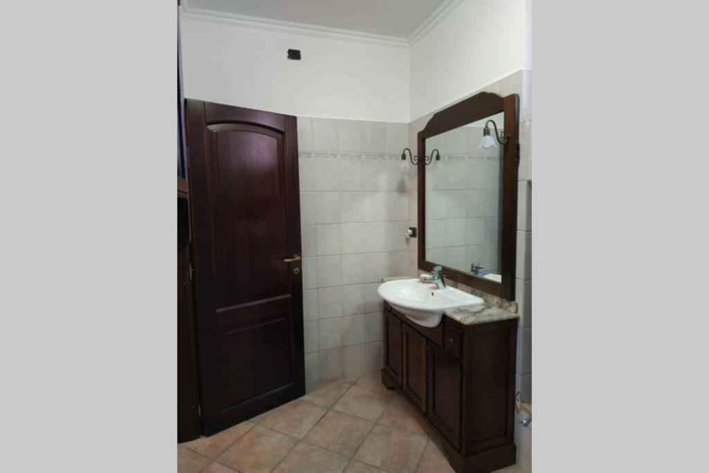 אצ'יליה Camera Confortevole Tra Roma E Ostia מראה חיצוני תמונה